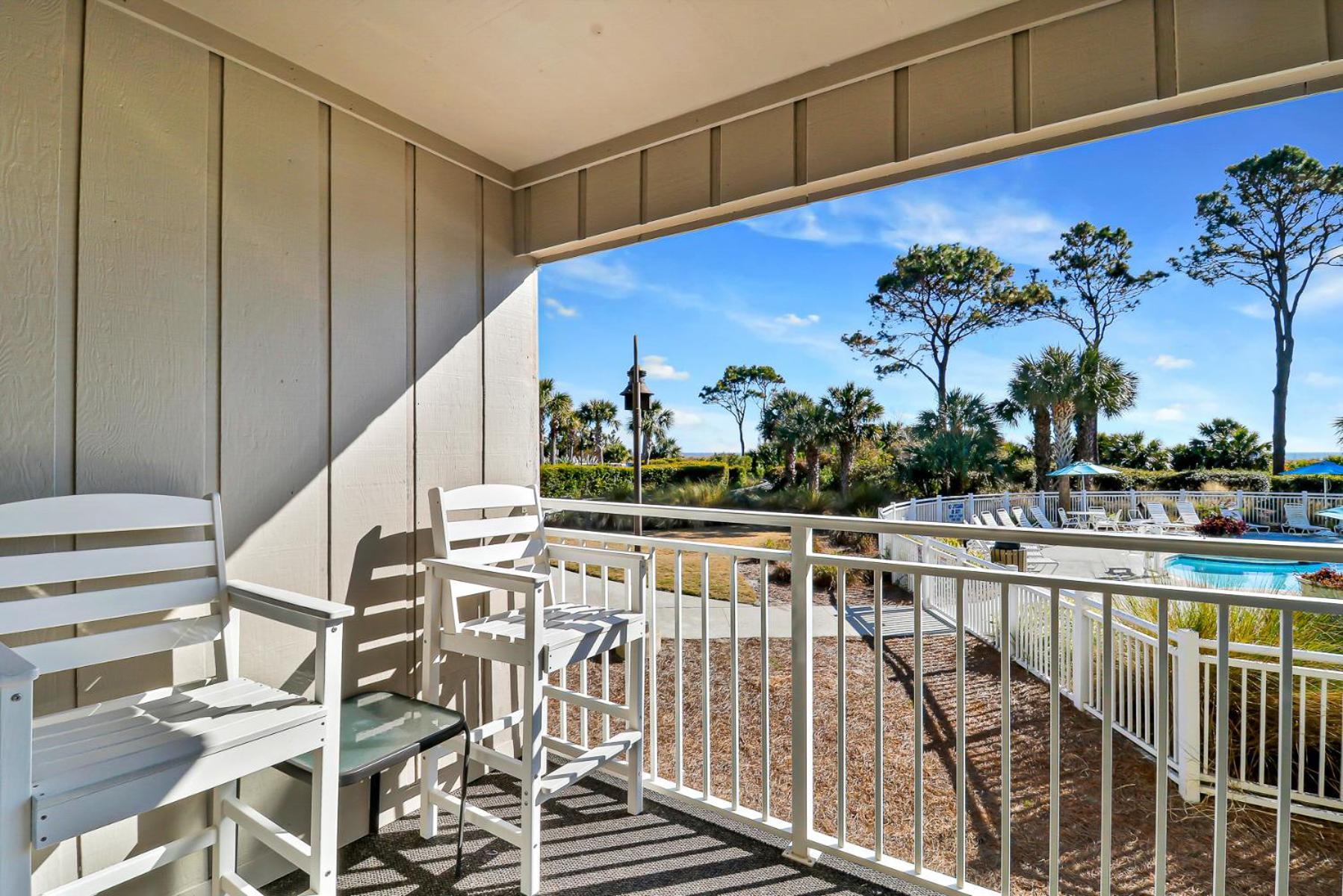 Ocean Dunes Villas #111, Beach Condo In Coligny Beach, 43 S Forest Beach Dr, Hilton Head Sc, Oceanfront Condo, Heated Pool, By Vacation Rental Hhi 힐튼 헤드 아일랜드 외부 사진